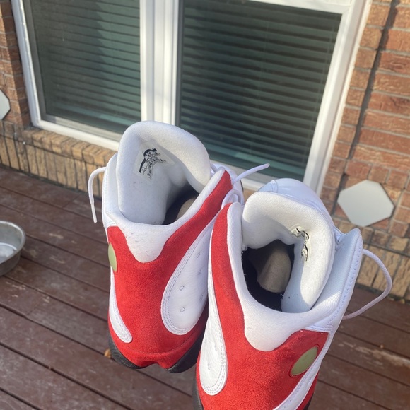 Air Jordan 13 Retro Cherry 2010 - Picture 7 of 13